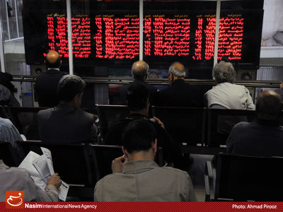 بازگشایی نماد بانک تجارت در یک لحظه بیش از 150 میلیارد تومان سرمایه سهامداران بورس را دود کرد/ شاخص کل 560 واحد ریخت