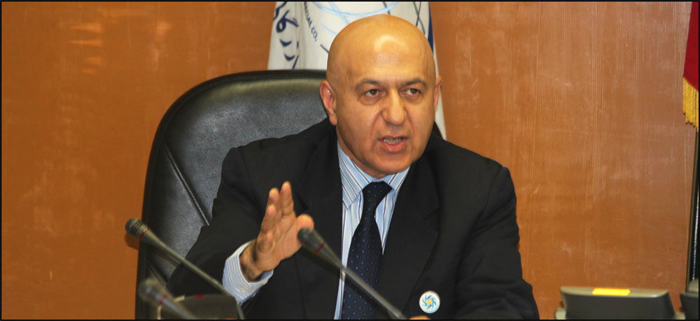 سیف در سال 92 قول داده بود دلار را تک نرخی کند!/ می‌گویند منابع نداریم، ترکیه بدون منابع ارز را تک نرخی کرد