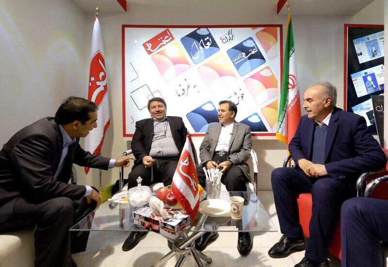 عملکرد افتضاح وزیر راه و شهرسازی در 4 سال مدیریت: آمارهای رسمی را باور کنیم یا آمارهای آخوندی را!