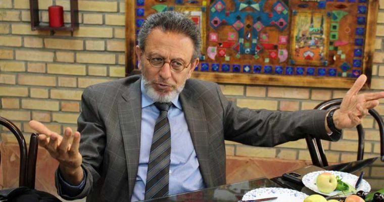 دولت یازدهم اگر میدانست نمیتواند دلار را تک نرخی کند، چرا قول داد؟!/ دولت حق ندارد برای مدیریت بازار ارز کسی را تهدید کند