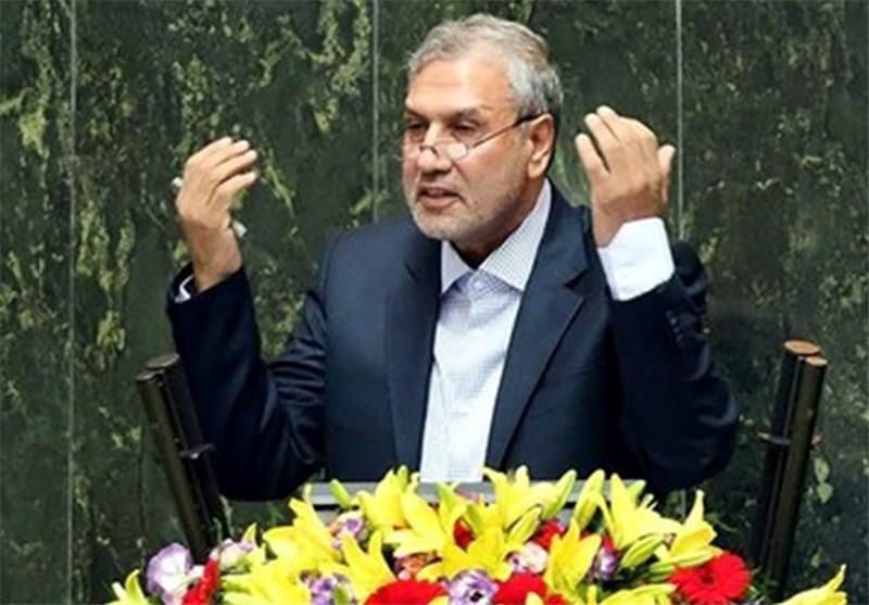 ربیعی: زمینه اشتغال برای همه نیروهای کار فراهم نشد