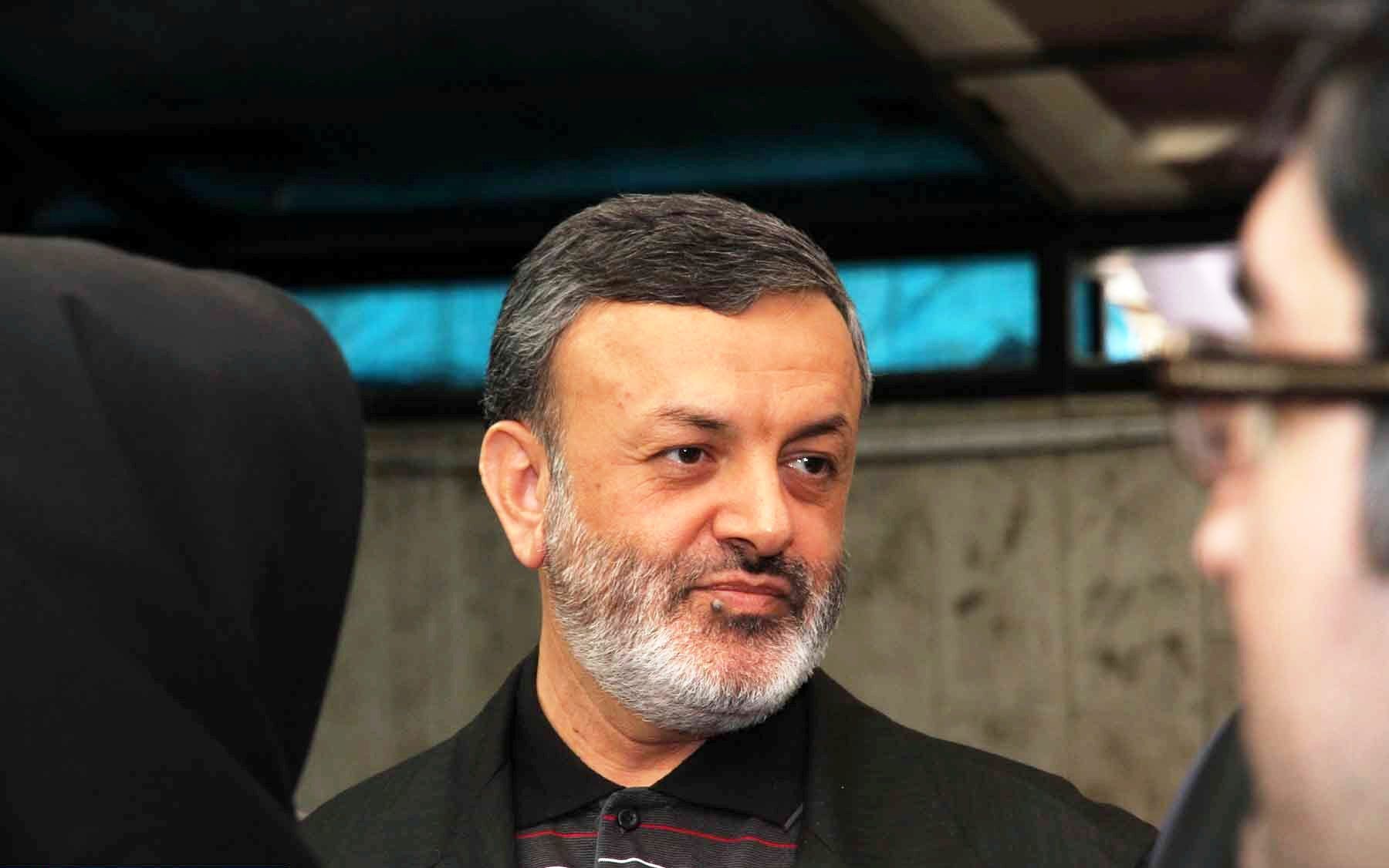 تفکر کسی که 13 سال وزیر کشاورزی این کشور بوده ضد اقتصاد مقاومتی است/ می‌توانیم غذای 300 میلیون نفر را تامین کنیم