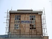 فیلم:: از 800 کارگر کارخانه قند ورامین فقط 30 نفر سرکار می‌روند!