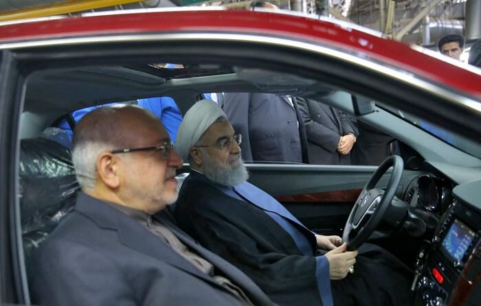 یک مقام آگاه در ایران خودرو: روحانی خط تولید پژو 2008 را تبلیغاتی افتتاح کرد!/ تولید پژو ۲۰۰۸ هنوز شروع نشده