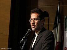امروز مهمان داشتیم،‌همسرم رفت میوه بخرد، قیمتها سرسام آور بود، یک کیلو بیشتر نتوانست بخرد!