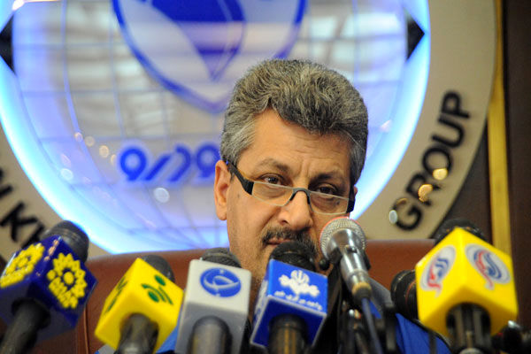 مقصر اختلاف قیمت خودرو از کارخانه تا بازار نقدینگی سرگردان است/ تحریم آمریکا باعث خودکفایی صنعت خودروسازی ایران میشود/ ندادن دلار 4200 تومانی به خودروساز به نفعش است