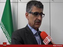تزریق 30 هزار میلیاردی برای کمک به مردم اشتباه است/ فکر می‌کنند با افزایش دستمزدها مشکلات کم می‌شود، این اشتباه است/ اگر تحریم‌ها هم نبودند، دلار گران می‌شد/ دلار 4200 تومانی کنترل کردن نرخ به صورت تصنعی بود که زیان زیادی هم زد