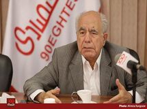 برخی دولتی‌ها منتظر نتایج انتخابات کنگره آمریکا هستند!/ منوط کردن مسائل اقتصادی به نتیجه انتخابات کنگره آمریکا اشتباه است