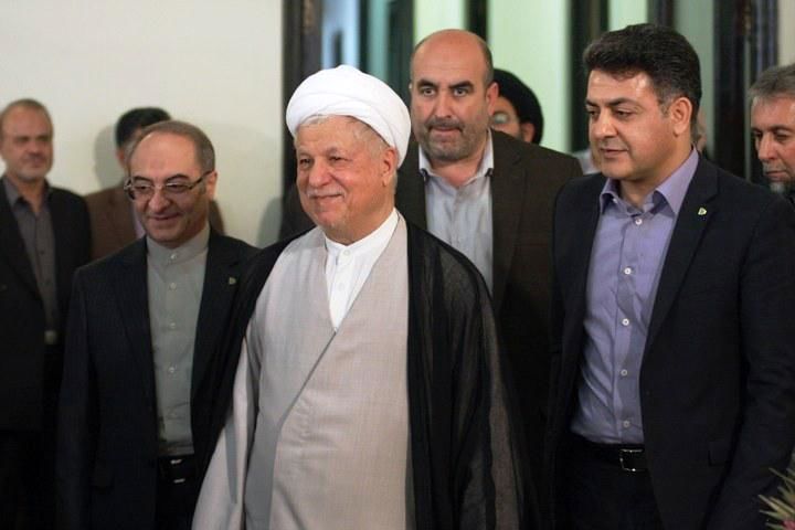 مشاور رسانهای عارف، مدیرعامل صندوق ذخیره فرهنگیان میشود!