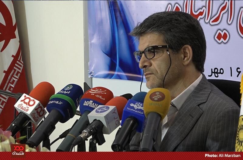 ورود ارز به کشور دلیل اصلی افت قیمت ارز است/ فکر میکردند برجام راه‌های بانکی را باز میکند، قوانین سختی را وضع کردند، قوانین را اصلاح کردند، دلار ارزان شد