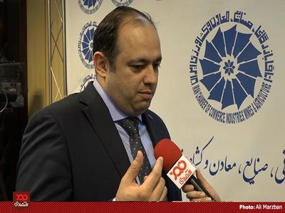 دولت به ما اعتماد کند و دست از ابلاغ بخشنامه‌های خلق الساعه بردارد/ ما را با خام فروشها در یک مرتبه صادراتی قرار ندهند