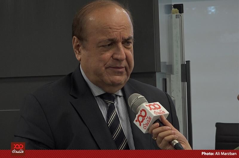 امثال آقایان مسعود نیلی و محمد نهاوندیان کشور را به اینجا رساندند