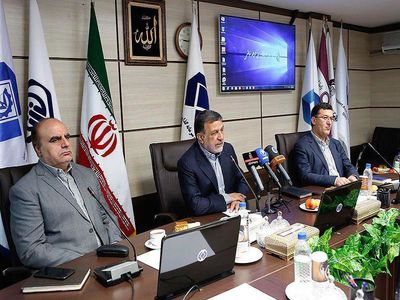 بیش از 100 عضو هیات مدیره شرکت‌های زیرمجموعه شستا بیش از 60 سال سن دارند/ سیل عظیم پیرمردهای خسته در شستا؛ آقای وزیر چرا نمی‌توانید این افراد را برکنار کنید!