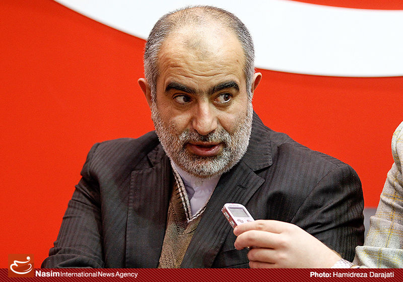 آقای جهانگیری اگر شما نمیتوانید منشی دفترتان را عوض کنید، چرا معاون اول مانده اید؟/ آقای نیلی میخواست همه کارها را خودش انجام دهد