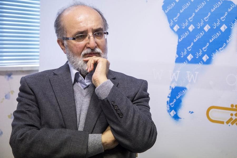 دولت انتظار دارد همه تصوراتش به واقعیت تبدیل شود/ بعید است با کاهش قیمت دلار قیمت کالاهای اساسی مردم کاهش یابد/ سیگنالهایی که دولتمردان میدهند افراد را به سمت احتکار سوق میدهد