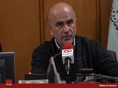 همان سال 92 به روحانی گفتیم سیاستهایی که به کار میگیری اشتباه است/ اطرافیان روحانی را مجریان و تصمیم گیرندگان سیاست تعدیل گرفته بود/ روحانی به جای عذرخواهی از اقتصاددانان، به ما میگوید رشته شما چقدر پیچیده است!