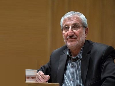 من و مدیرانم با اضافه‌کاری ماهانه 19-18 میلیون تومان حقوق می‌گیریم/ یکی از حضار در جلسه: آقای سعیدی کیا!‌ ما که حقوقمون "صفر" است چه باید بکنیم؟!