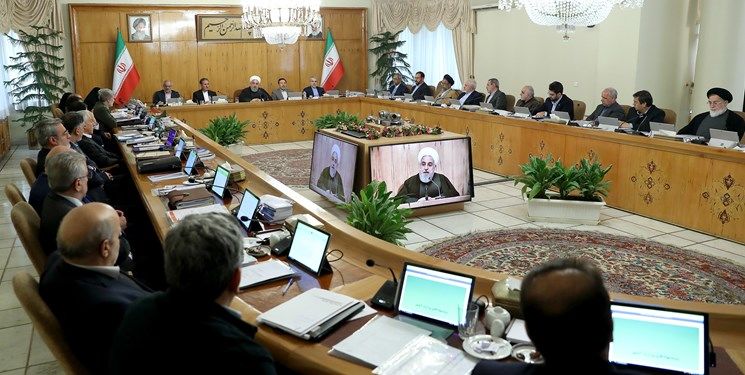 ۵۵ هزار نفر در یک سال اخیر از دولت جدا شدند/ هر دستگاه چه تعداد کارمند دارد+ جدول