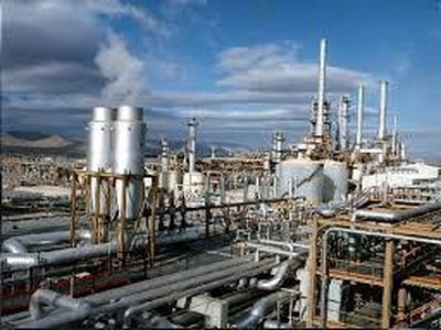 حقوق نجومی یکی از مدیران پتروشیمی فن‌آوران!/ آقای شریعتمداری!‌ از حقوق‌های زیرمجموعه‌‌‎هایتان خبر دارید؟