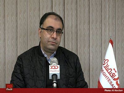 شاه مردم عادی به خصوص کشاورزان را مقابل پیشرفت کشور می‌دانست!/ در زمان شاه تفاوت بین مردم متوسط و ضعیف با افراد برگزیده و خاص بشدت افزایش یافت!