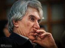 عباس آخوندی مقاله ای بنام "آزادی های مقدم بر دموکراسی" در مهرنامه نوشته که یک انشای کاملا کودکانه است/ آقای آخوندی تو که اصلا دموکراسی را قبول نداری! منظورت از آزادی چیست؟ آزادی حجاب؟!