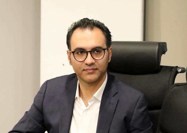 سیاستگذاران اقتصادی از سختیهای صادرات در دوران تحریم چیزی نمی دانند/ در شرایط تحریمها تمام فعالیتهای صادراتی مبتنی ریسک است