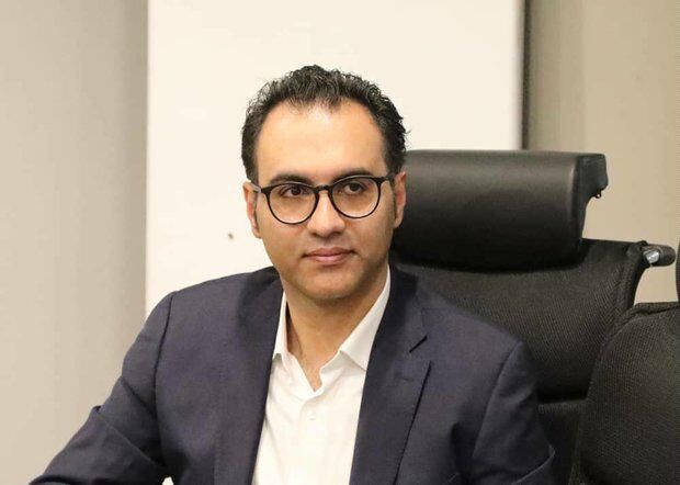 سیاستگذاران اقتصادی از سختی‌های صادرات در دوران تحریم چیزی نمی دانند/ در شرایط تحریمها تمام فعالیتهای صادراتی مبتنی ریسک است