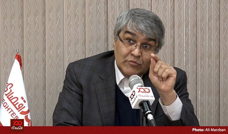 ارتقای داخلی سازی مهمترین اقدام خودروسازان در زمان تحریم است/ امکان ادامه تولید "ال 90" در داخل کشور وجود دارد/ مسئولان مرزها را در جبهه اقتصادی علیه دشمن گم کردهاند