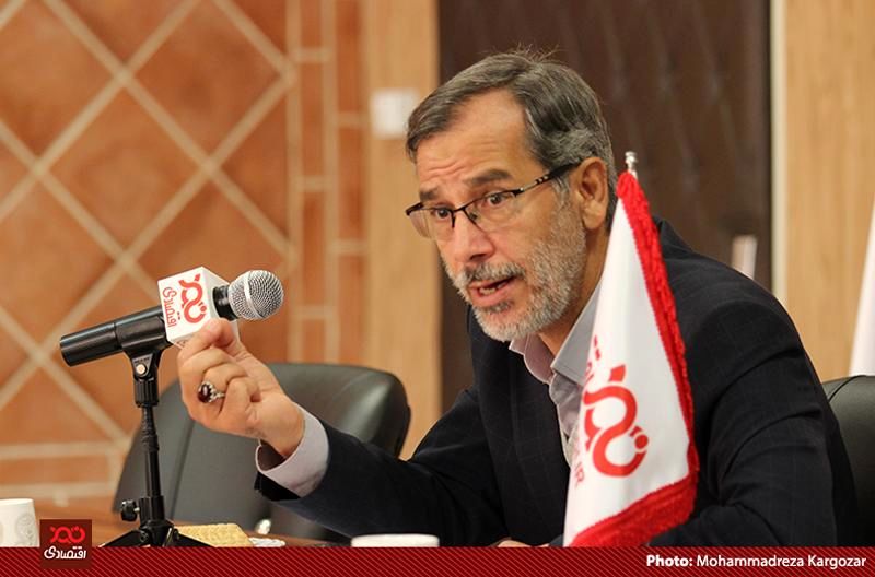 دوران افول اقتصاد ایران از زمان آقای عالیخانی شروع شد/ مدافعان عالیخانی میدانند اواسط دهه ۵۰، ۹۸ درصد صادرات ایران "نفت" بود؟! این عدد نتیجه سیاستهای او بود!/ عالیخانی ساواکی و جزء مهرههای امنیتی محمدرضا شاه بود