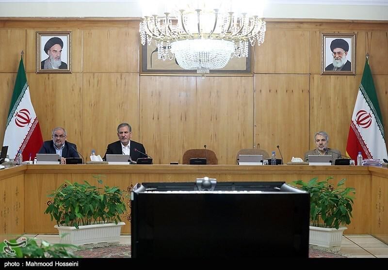 مدرک تحصیلی بیش از نیمی از اعضای کابینه دولت دوازدهم با مسئولیتشان تطابق ندارد+ جدول