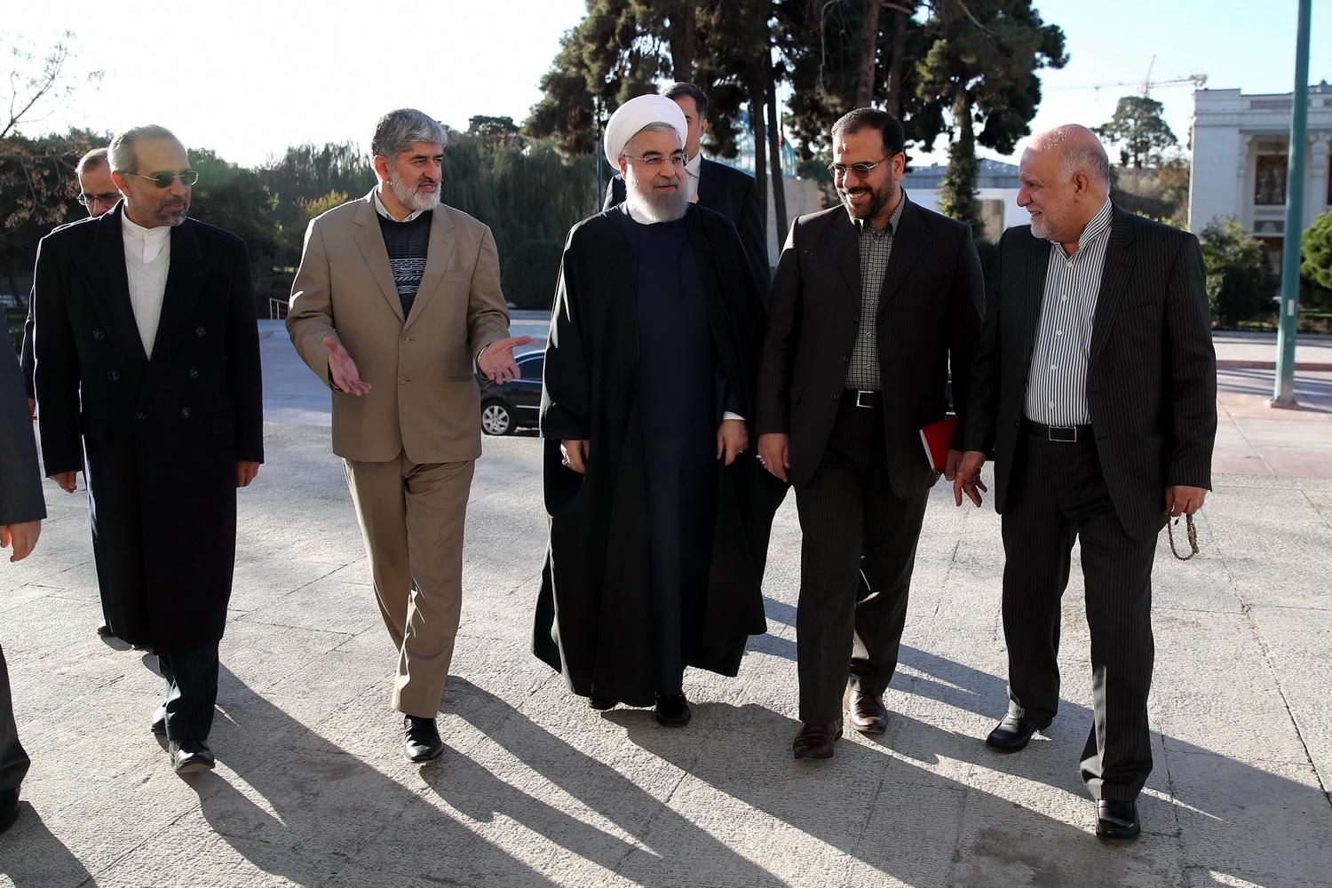 به سیاستهای ارزی دولت نقد دارم/ بهتر بود که نوبخت از سازمان برنامه و بودجه میرفت