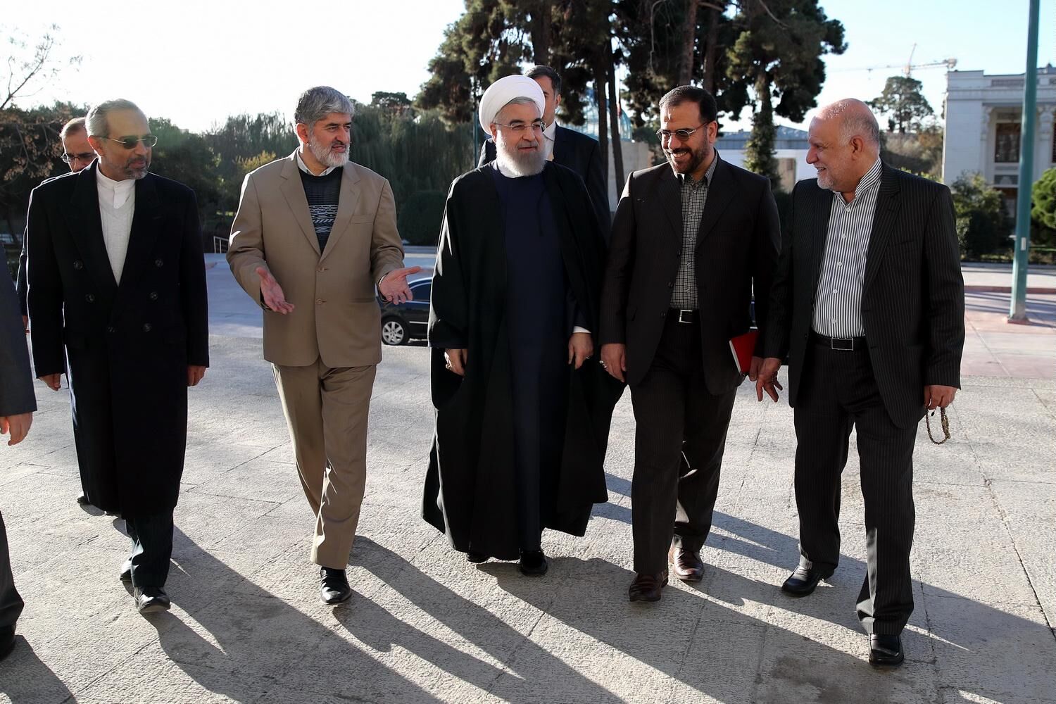 به سیاست‌های ارزی دولت نقد دارم/ بهتر بود که نوبخت از سازمان برنامه و بودجه می‌رفت