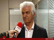 در ۱.۵ سال اخیر هر کسی خودرو ثبت نام کرده بود، ۲۰ تا ۲۰۰ میلیون تومان سود کرد/ بلایی سر صنعت خودرو آوردند که ترامپ هم نمی‌توانست این بلا را بیاورد