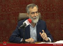 رئیس جمهور برای جبران ناکارآمد‌ی‌هایش مقصر تراشی می‌کند