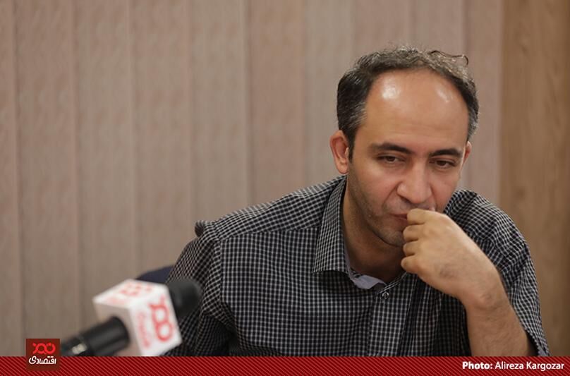 چرا آقای روحانی بعد از ۶ سال موضوع مبارزه با فساد را مطرح می‌کنند؟/ اگر دولت وظایفش را درست انجام ندهد ایجاد شغل هم از سوی کارآفرینان امکان پذیر نیست