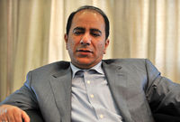 حضور متهم اقتصادی در حلقه نزدیکان روحانی