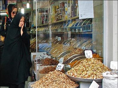 مشکلی برای تامین آجیل شب یلدا نداریم