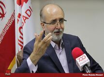 نرخ ارز در بودجه باید ۱۰ هزار تومان باشد