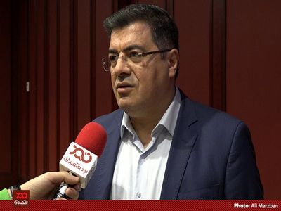 پیشنهادم این است دولت بجای دادن پول نقد در ازای گرانی بنزین، به هر فرد کارت انرژی میداد