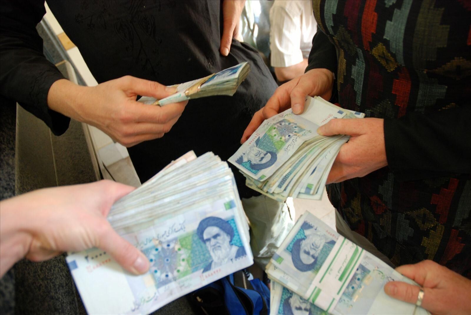 سهم پول در نقدینگی افزایش افزایش یافت