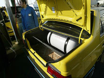 ۷۰ هزار نفر برای دوگانه سوز کردن خودرو‌های خود ثبت نام کرده اند