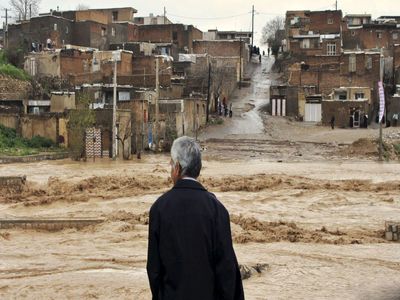 پیش‌بینی هواشناسی نبود در سیل لرستان هزار نفر جان می‌باختند