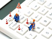 مدرن سازی نظام مالیاتی، اقتصاد را شفاف می کند