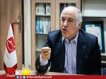 رشد سهام شرکتهای زیانده بورس حبابی است/ بانک مرکزی با عملیات بازار باز میخواهد نقدینگی را مدیریت کند