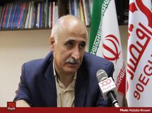 مگر چند درصد تجارت ما با کشورهای آمریکا و انگلیس و فرانسه است که مدام می‌گویند مذاکره، مذاکره؟