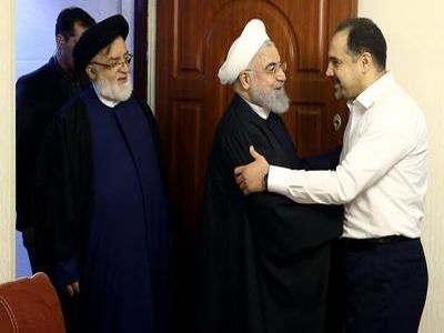 رئیس جمهور در خانه متهم ارزی/ سهل‌انگاری تیم تشریفات، رئیس جمهور را مهمان متهم ارزی کرد
