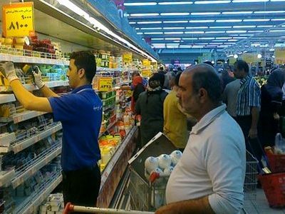 مردم نگران تامین کالاهای اساسی نباشند/ خرید مواد ضد عفونی کننده و بهداشتی اوج گرفته