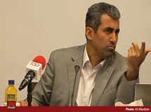 در جلسات شورای هماهنگی اقتصادی به روحانی گفتم، حاضریم هر امضایی که می‌خواهید بدهیم تا شما به وعده‌هایتان عمل کنید!