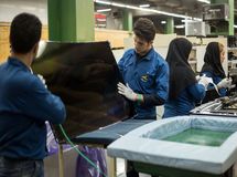  رشد ۳.۳ درصدی تولید تلویزیون در یازده ماهه ۹۸