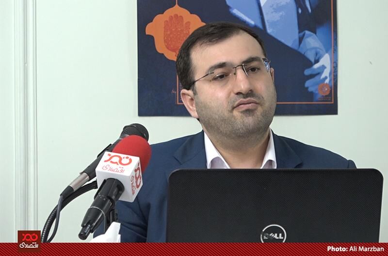 برای جهش تولید در سال ۹۹، مجوزهای کسب و کار تسهیل شود